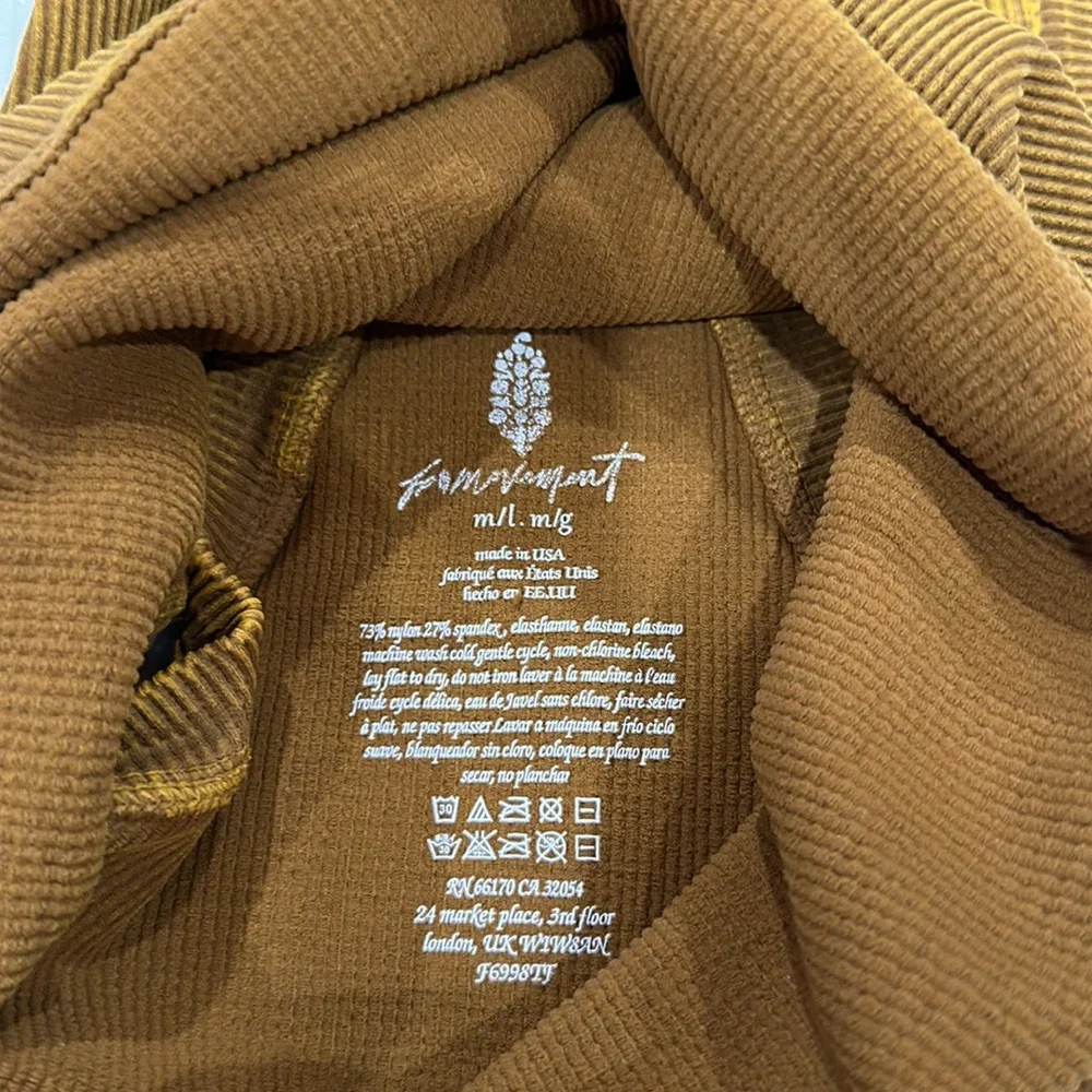 Free People free Movement muscle top size M-L - Picture 9 of 10